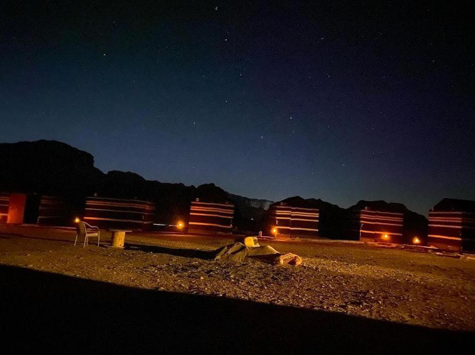 Wadi Rum Secrets Camp Екстер'єр фото